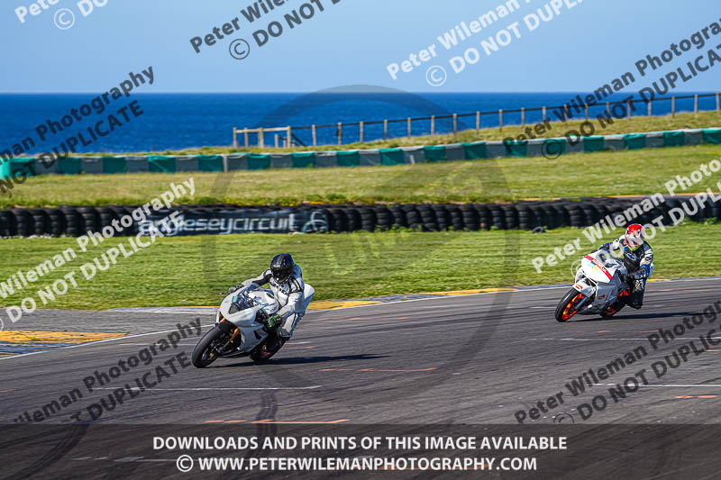 anglesey no limits trackday;anglesey photographs;anglesey trackday photographs;enduro digital images;event digital images;eventdigitalimages;no limits trackdays;peter wileman photography;racing digital images;trac mon;trackday digital images;trackday photos;ty croes